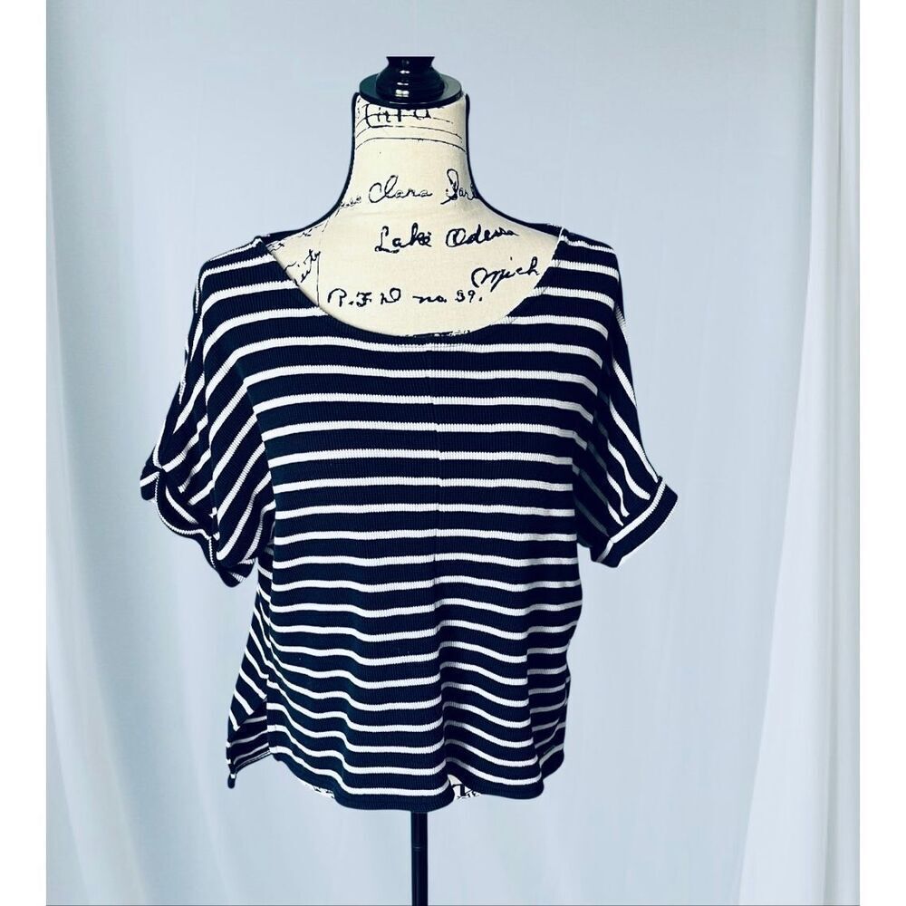 Calvin Klein Jeans Women's Medium Blue White Striped Short Sleeve Top